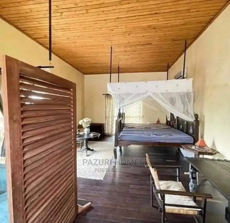 7bdrm Maisonette in Mbezi Beach for Sale