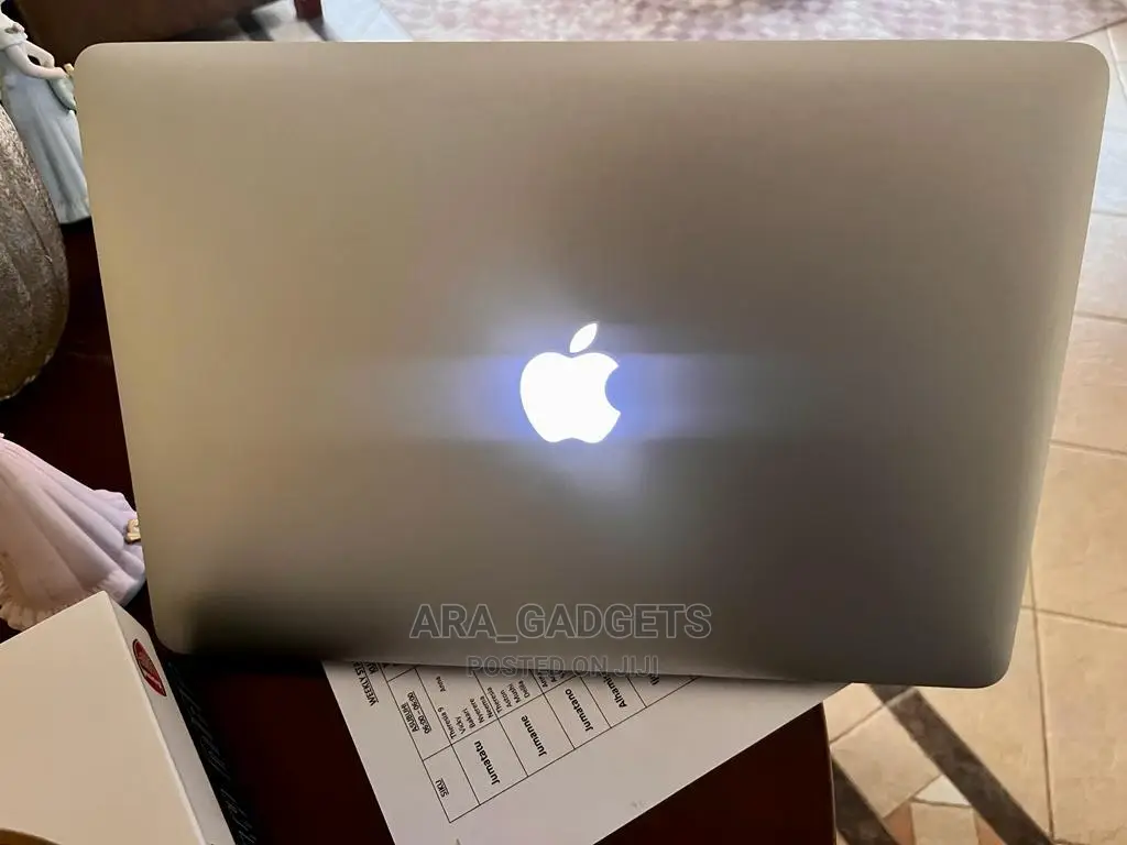 Laptop Apple MacBook Pro 2015 16GB Intel Core I7 SSD 512GB