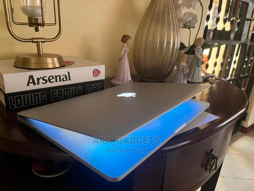 Laptop Apple MacBook Pro 2015 16GB Intel Core I7 SSD 512GB
