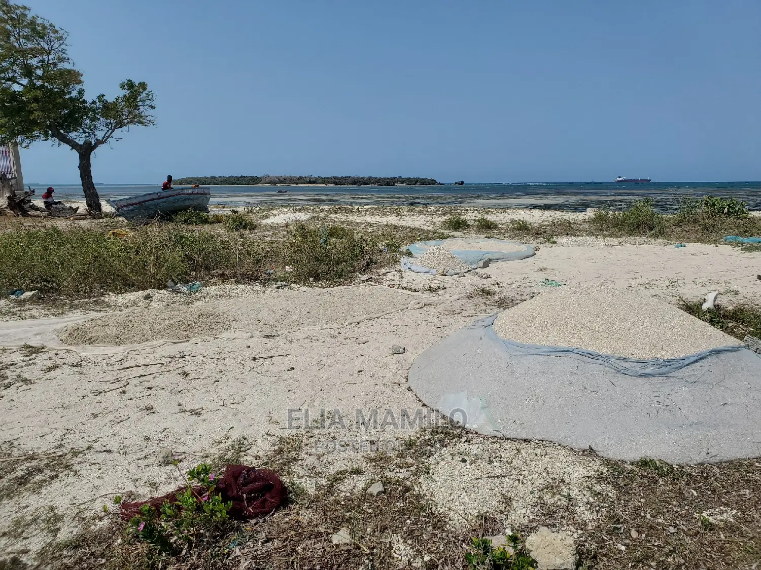 Beach Plot for Sale in Dar ES Salaam Kigamboni, Geza.