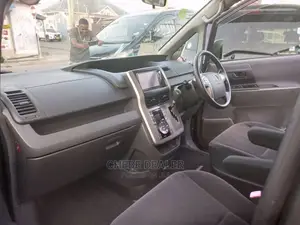 Toyota Noah 2008 Gray