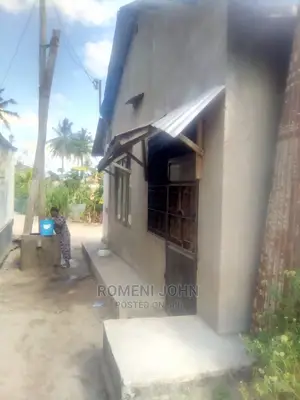 Furnished 5bdrm Townhouse/Terrace in Tanzania Daressalaam for Sale