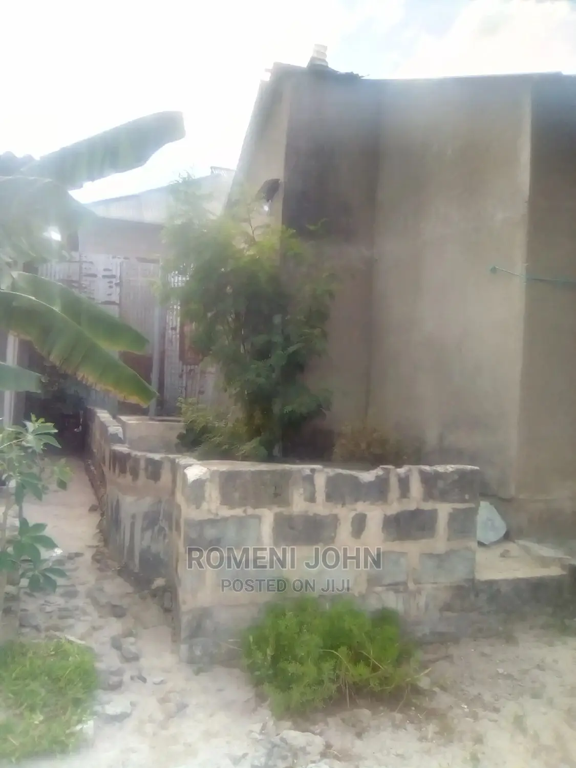 Furnished 5bdrm Townhouse/Terrace in Tanzania Daressalaam for Sale