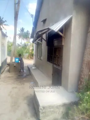 Furnished 5bdrm Townhouse/Terrace in Tanzania Daressalaam for Sale