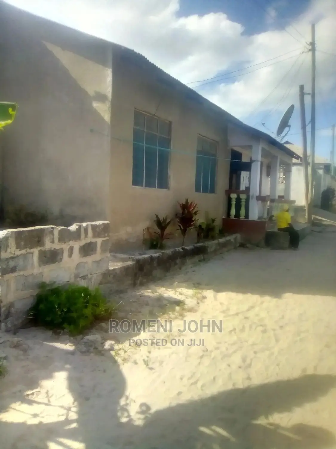 Furnished 5bdrm Townhouse/Terrace in Tanzania Daressalaam for Sale