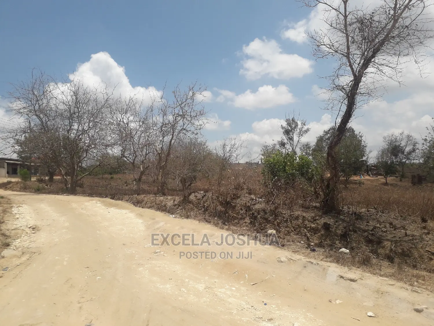 Eneo LA Heka 6 Linauzwa Mbezk Msakuzi. Km 3 Toka Main Road