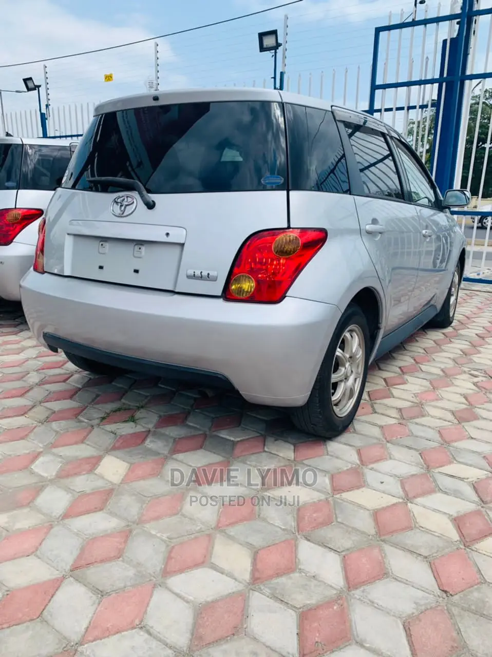 Toyota IST 2004 Silver