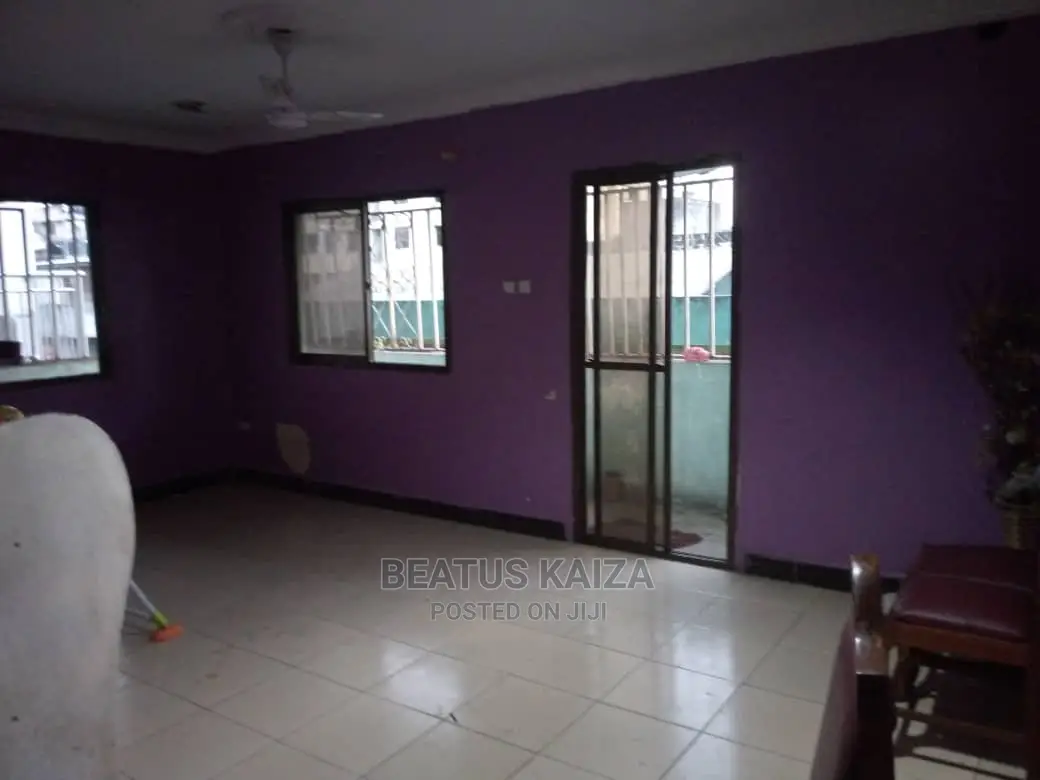 2bdrm Block of Flats in Kariakoo Fire for rent