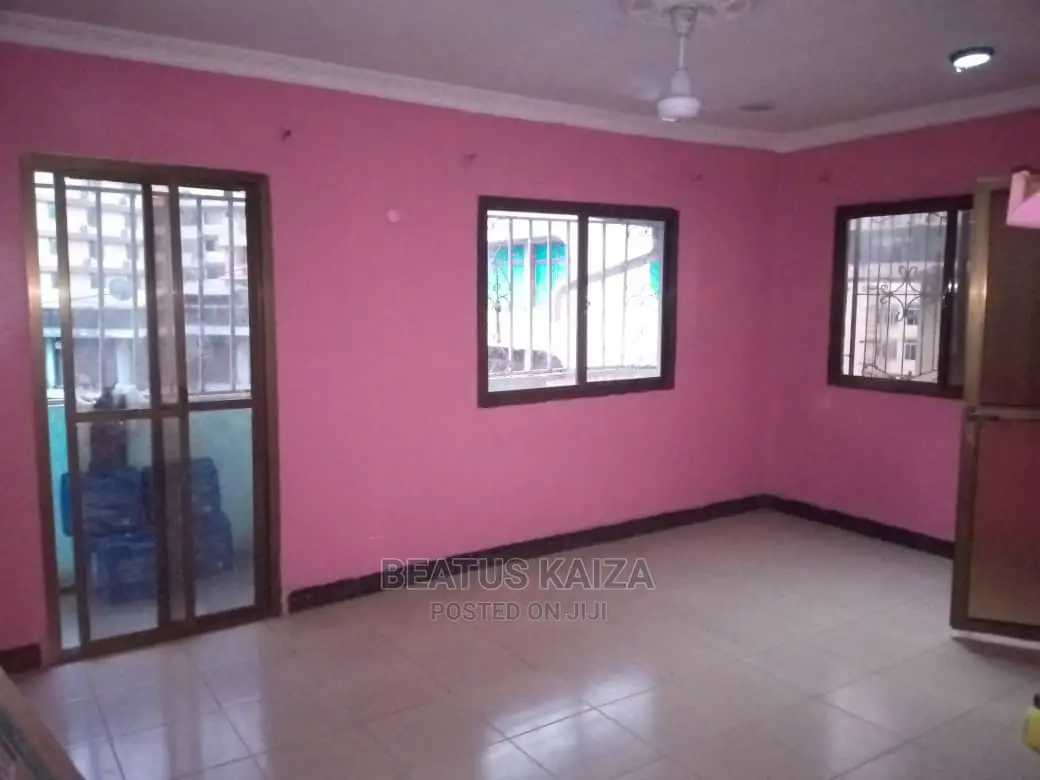 2bdrm Block of Flats in Kariakoo Fire for rent