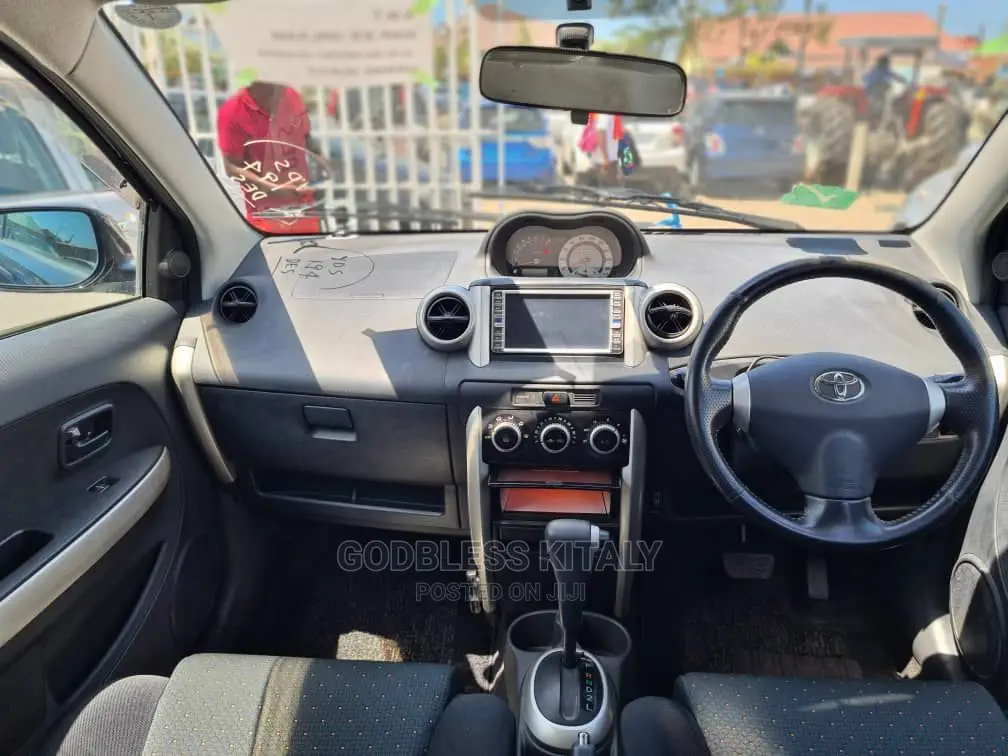 Toyota IST 2007 Black