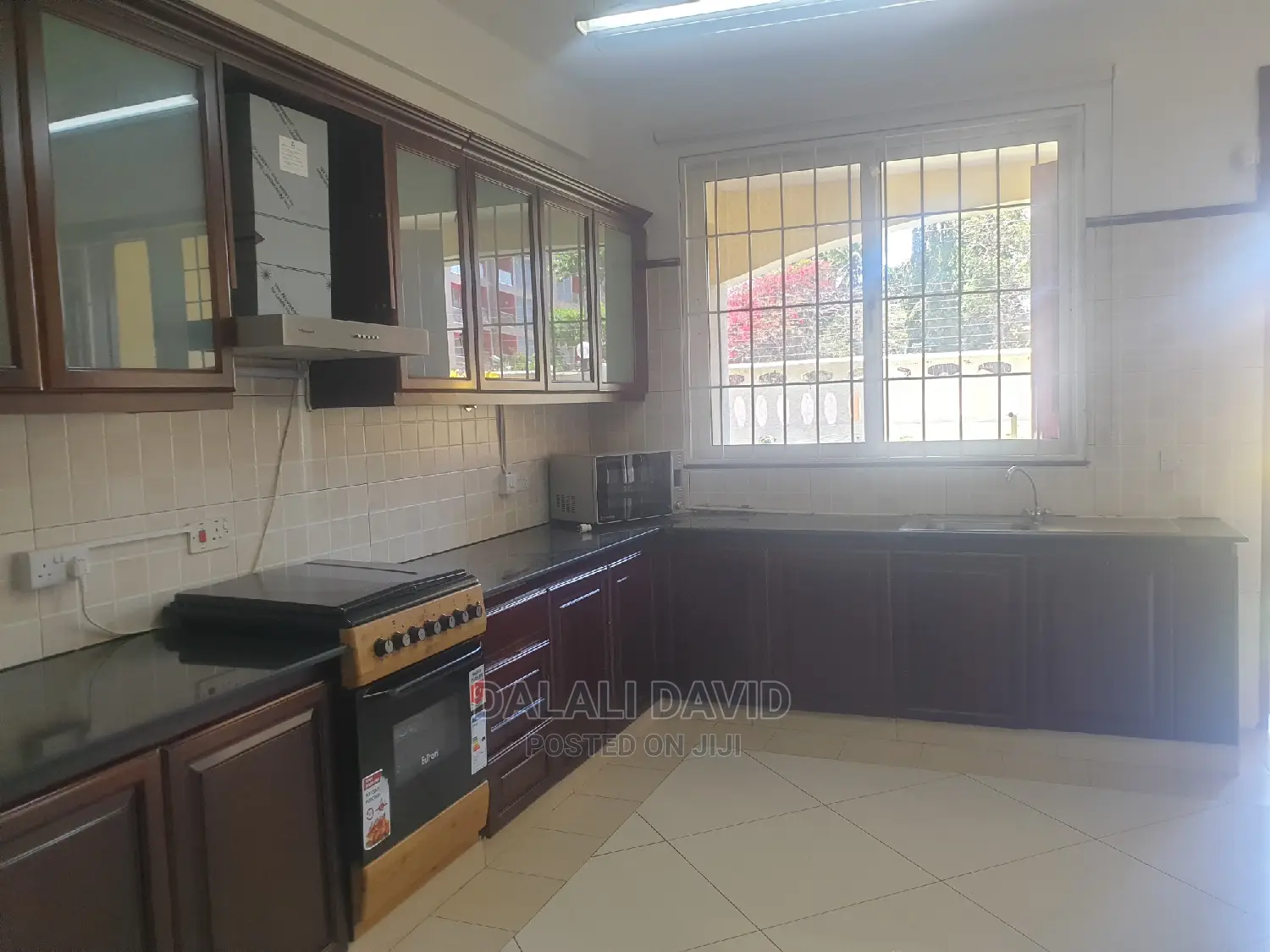 Furnished 4bdrm Villa in Oysterbay Villas, Msasani for rent