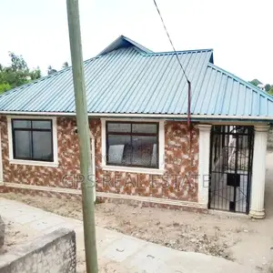 3bdrm House in Kinyerez Songas, Ilala for sale