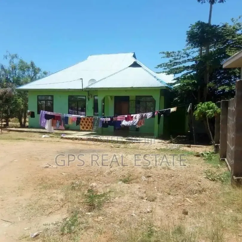 3bdrm House in Tegeta Skanska, Kinondoni for Sale