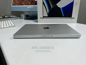 New Laptop Apple MacBook Pro 2021 M1 16GB Apple M1 Max SSD 512GB