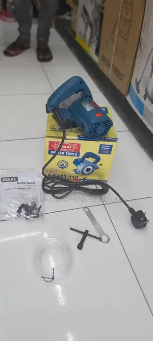 Mable Cutter ,Mashine Yakukatia Tilizi