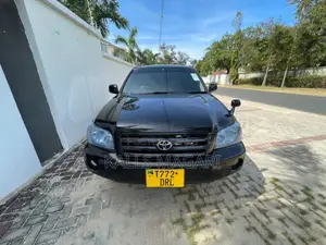 Toyota Kluger 2002 Black