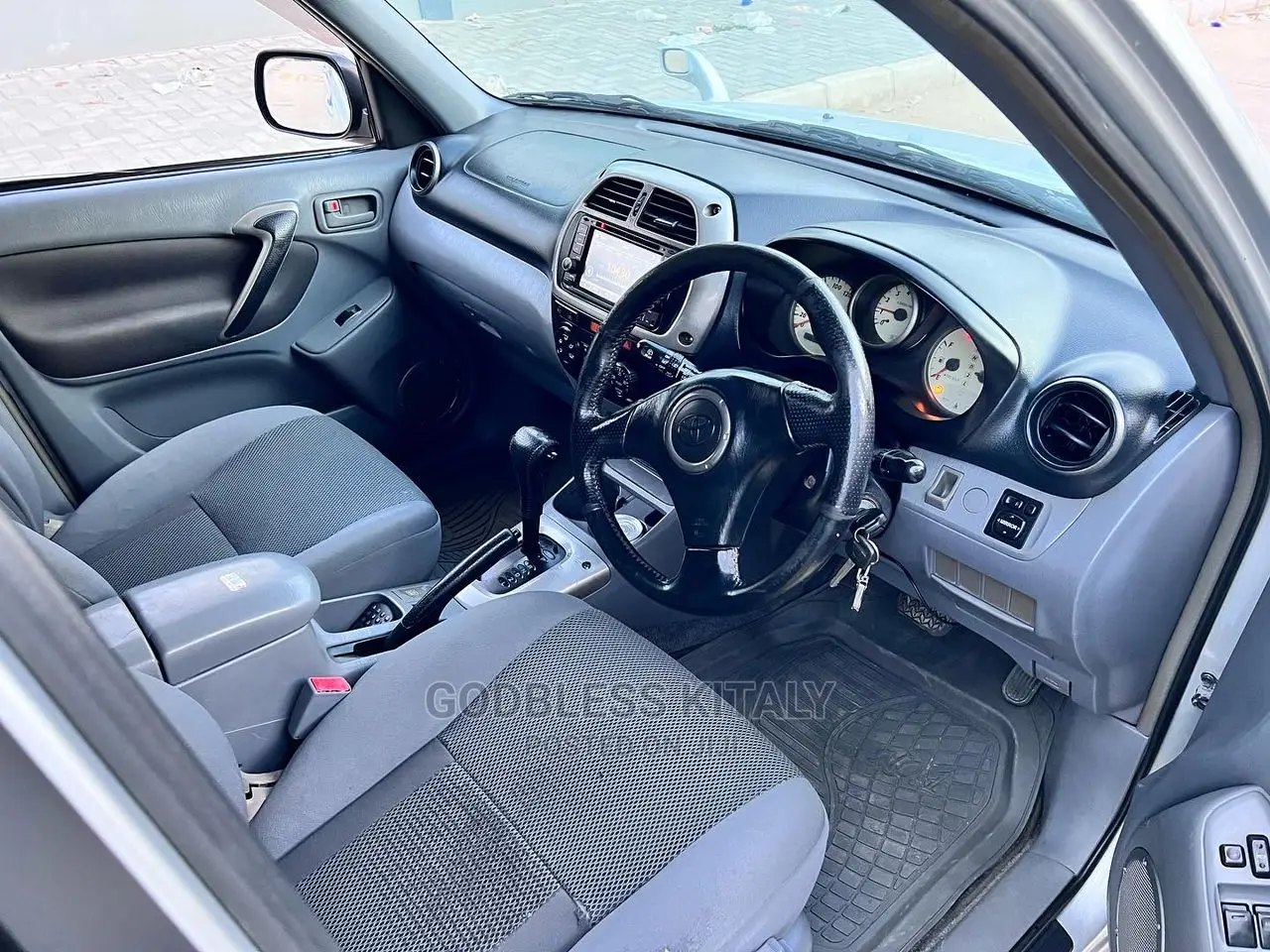 Toyota RAV4 2004 Silver
