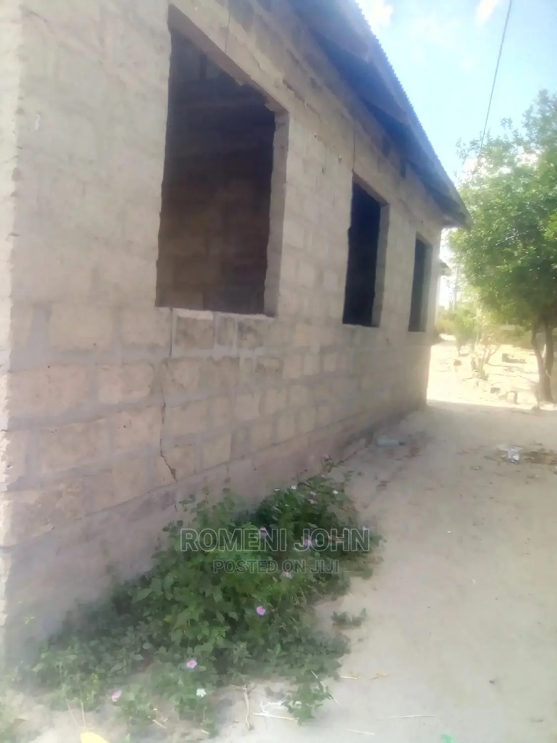 Furnished 6bdrm Townhouse/Terrace in Tanzania Daressalaam for Sale