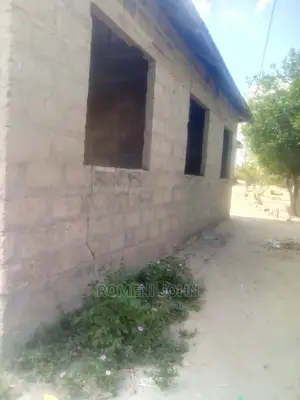 Furnished 6bdrm Townhouse/Terrace in Tanzania Daressalaam for Sale