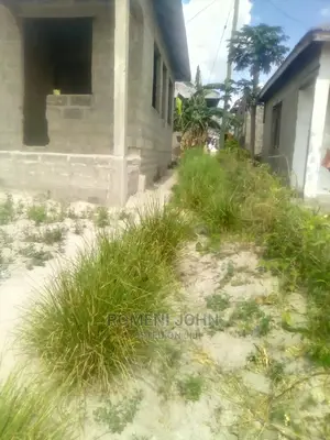 Furnished 6bdrm Townhouse/Terrace in Tanzania Daressalaam for Sale