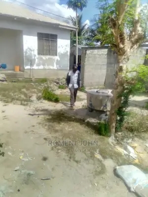 Furnished 8bdrm Townhouse/Terrace in Tanzania Daressalaam for Sale
