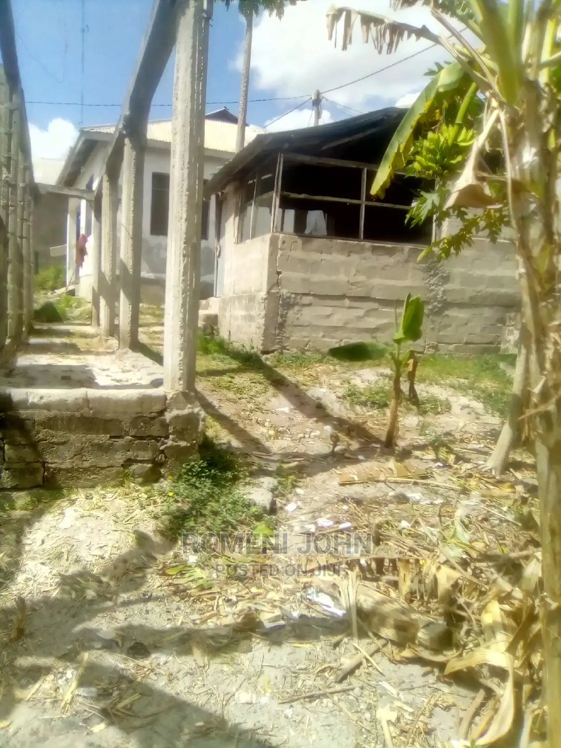 Furnished 8bdrm Townhouse/Terrace in Tanzania Daressalaam for Sale