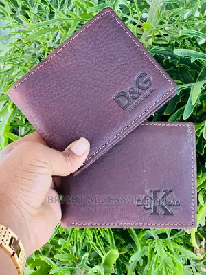 Wallets Za Kiume