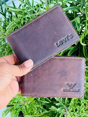 Wallets Za Kiume