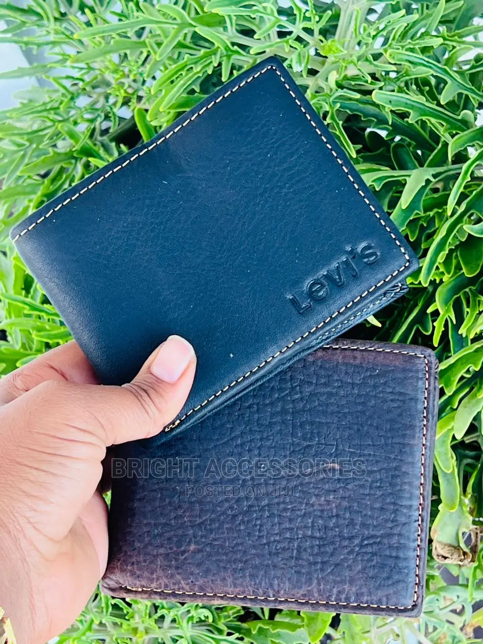 Wallets Za Kiume