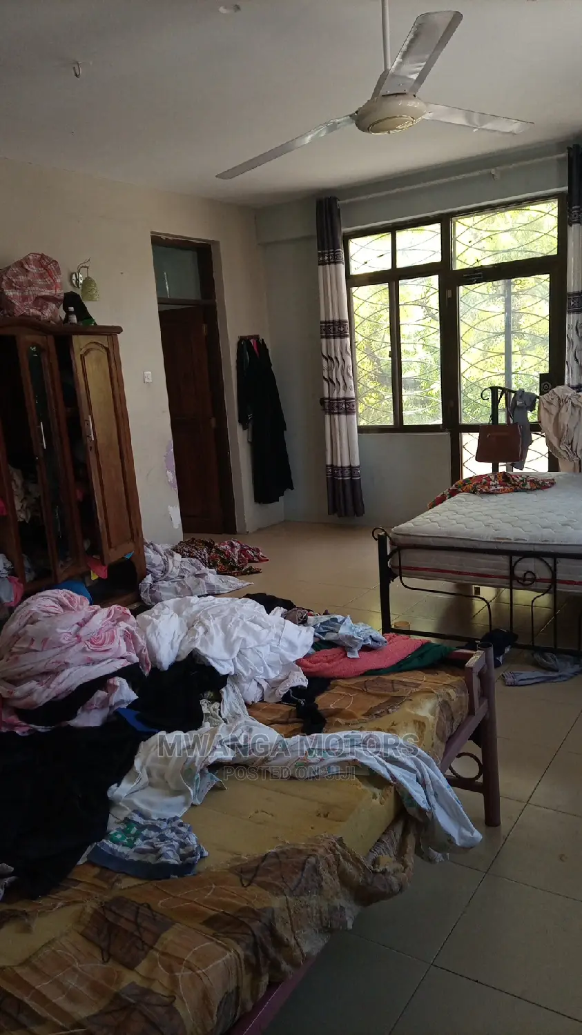 Furnished 5bdrm Duplex in Mwanga Motors, Ilala for Sale