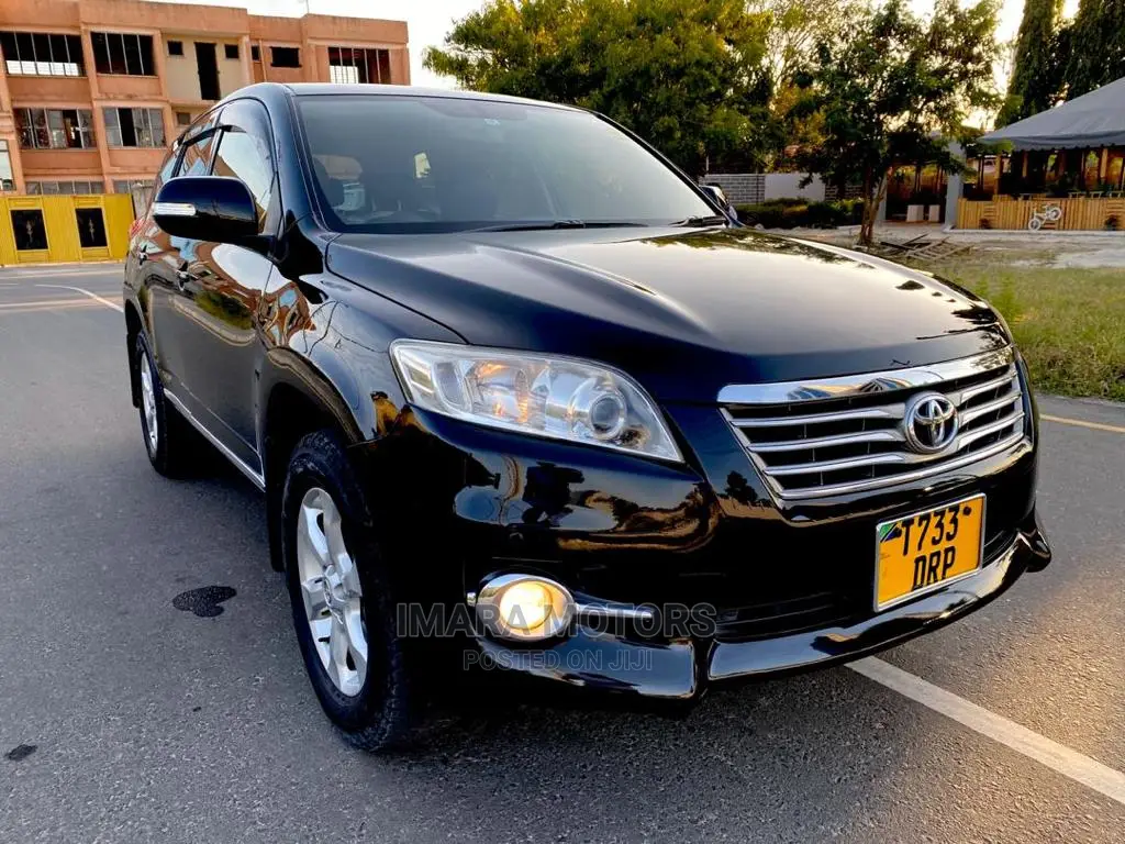 Toyota Vanguard 2010 Black