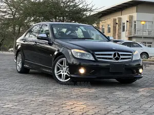 Mercedes-Benz C200 2009 Black