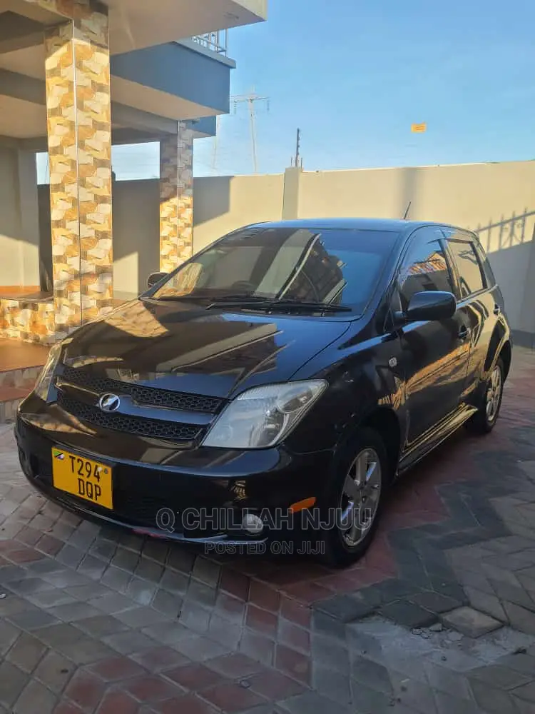 Toyota IST 2006 Black