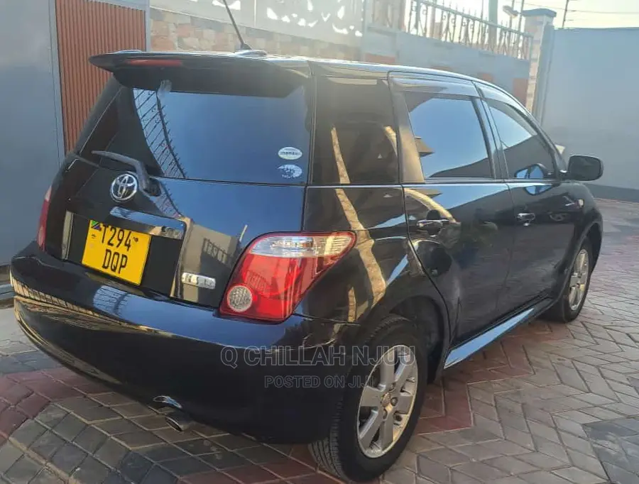 Toyota IST 2006 Black