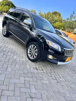 Toyota Vanguard 2012 Black