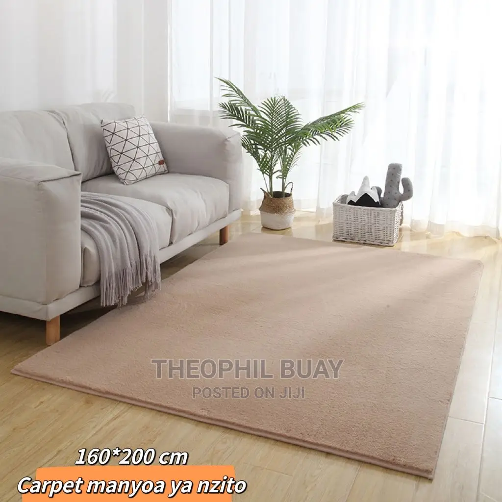 Carpet Nzur Ya Nyoya Na Nzito Cream