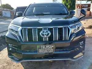 Toyota Land Cruiser Prado 2011 Black