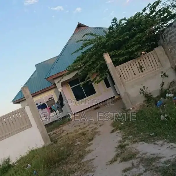 4bdrm House in Kibugumo, Kigamboni for Sale