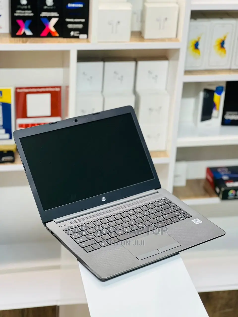 New Laptop HP 240 G6 8GB Intel Core I3 SSD 256GB