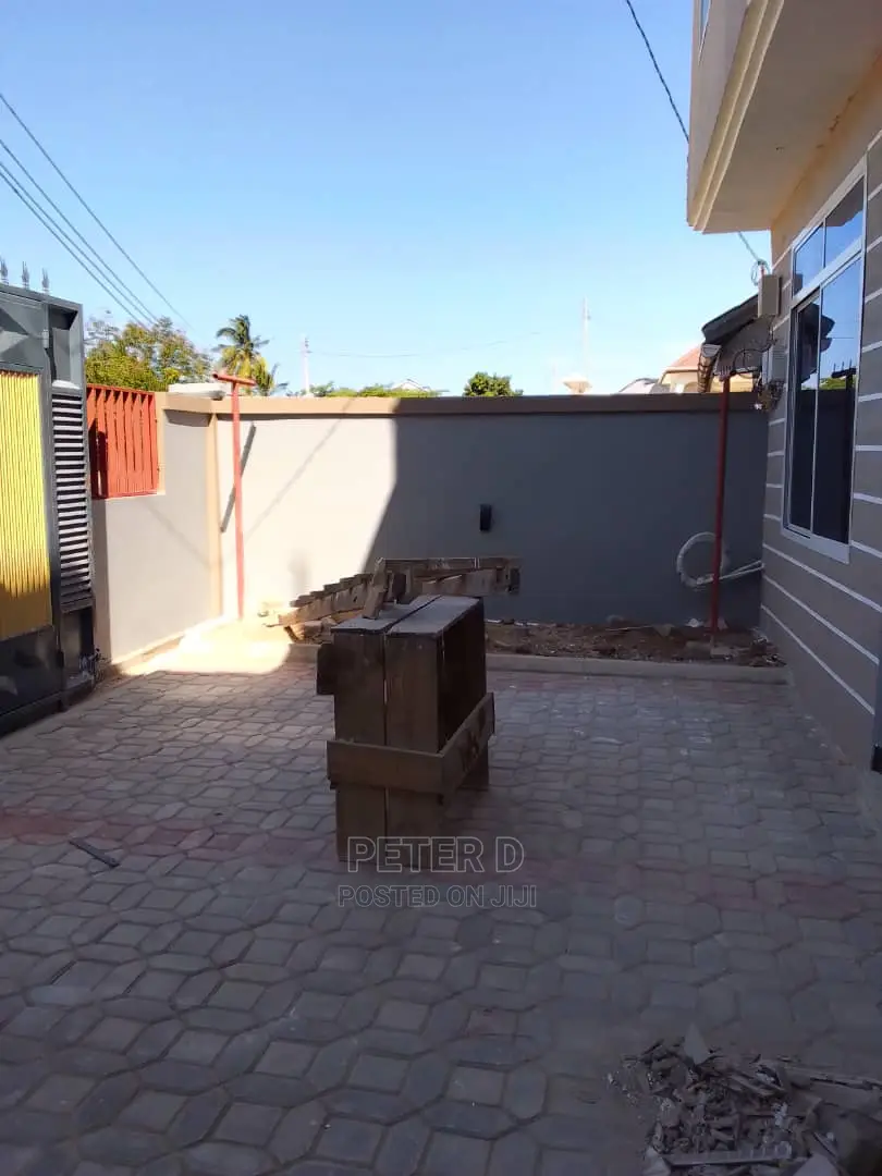 1bdrm Apartment in Kimara for Rent