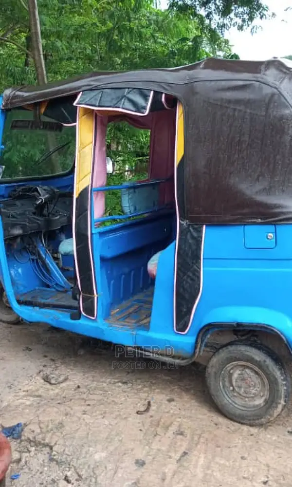 TVS Apache 160 4V 2020 Blue