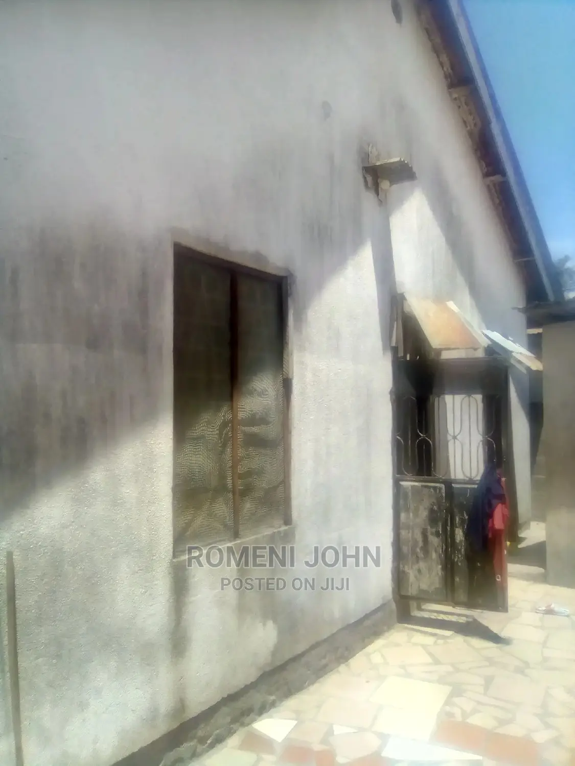 Furnished 10bdrm Townhouse/Terrace in Tanzania Daressalaam for Sale
