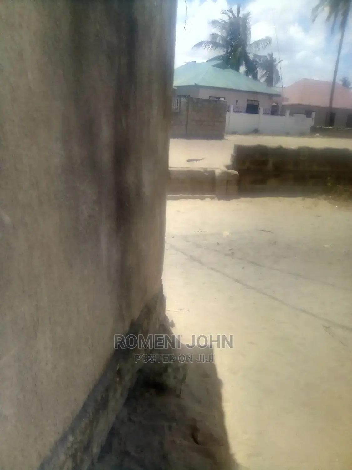 Furnished 10bdrm Townhouse/Terrace in Tanzania Daressalaam for Sale