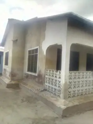 Furnished 6bdrm Townhouse/Terrace in Tanzania Daressalaam for Sale