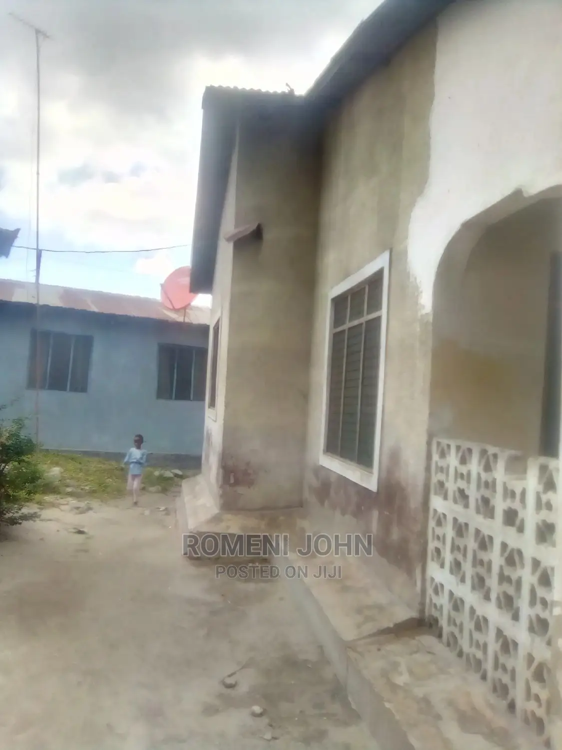 Furnished 6bdrm Townhouse/Terrace in Tanzania Daressalaam for Sale