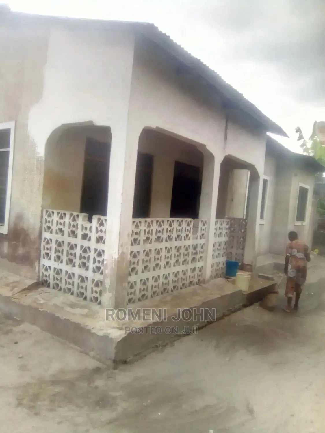 Furnished 6bdrm Townhouse/Terrace in Tanzania Daressalaam for Sale