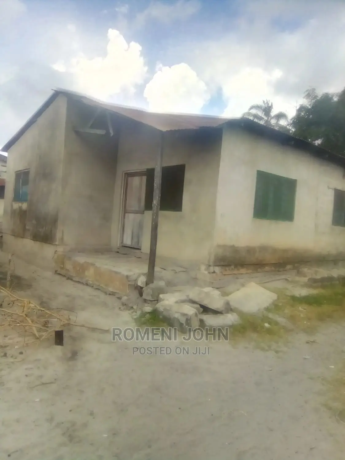 5bdrm Townhouse/Terrace in Tanzania Daressalaam for Sale