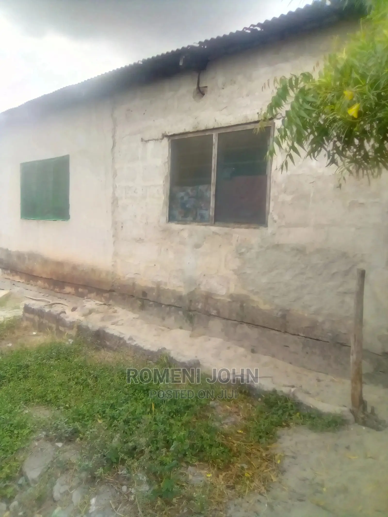 5bdrm Townhouse/Terrace in Tanzania Daressalaam for Sale