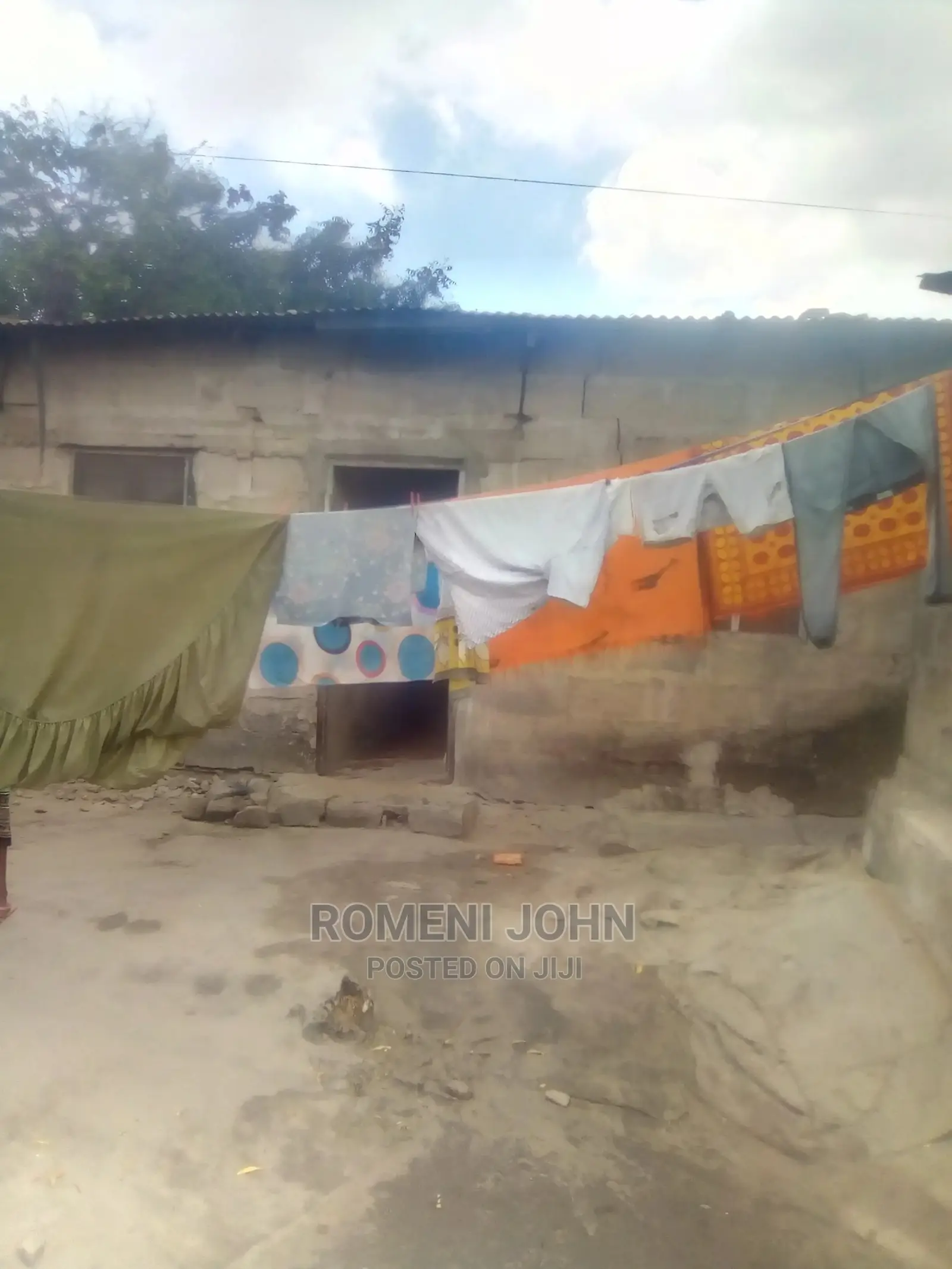 5bdrm Townhouse/Terrace in Tanzania Daressalaam for Sale