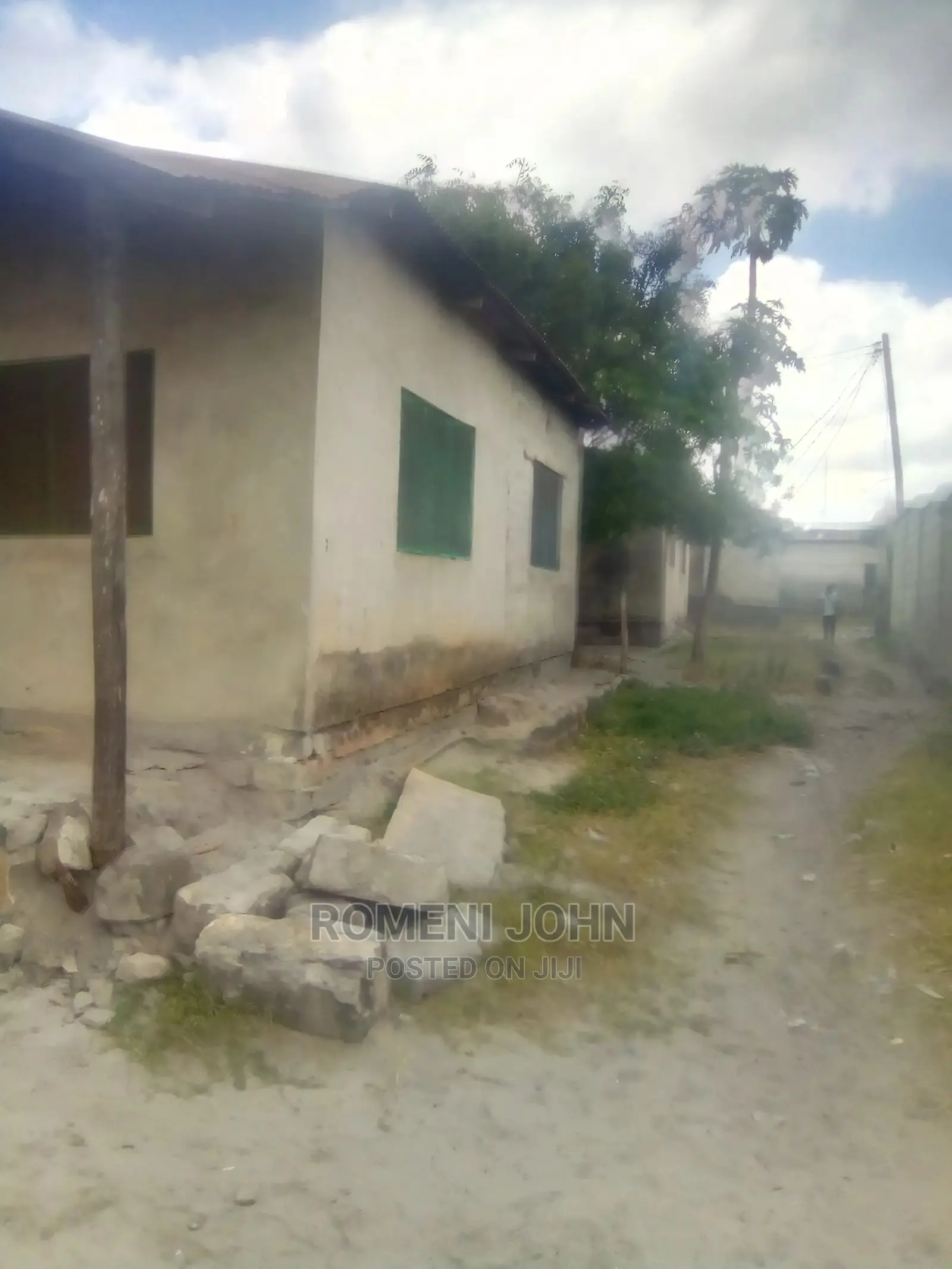 5bdrm Townhouse/Terrace in Tanzania Daressalaam for Sale
